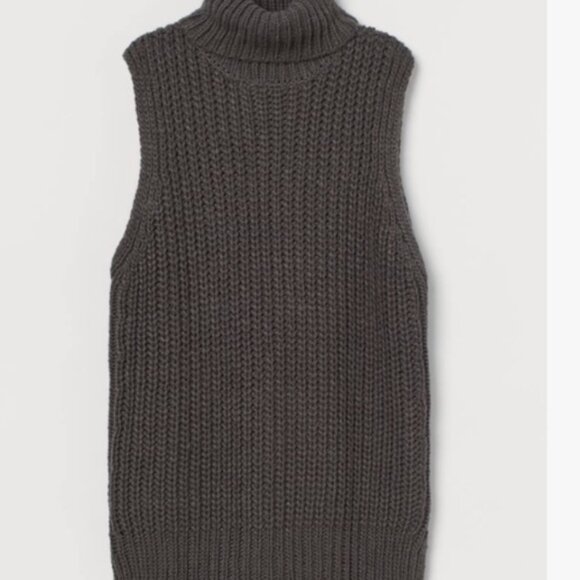 H&M Dark Gray Sleeveless Turtleneck Sweater Vest - Picture 2 of 7